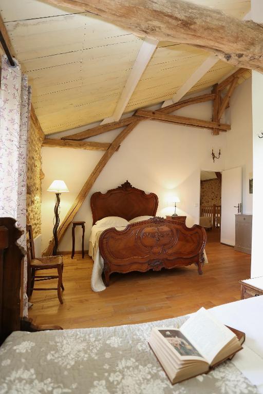 Chambres D'Hotes Leone Haute Saint-Avit-Rivière Rum bild